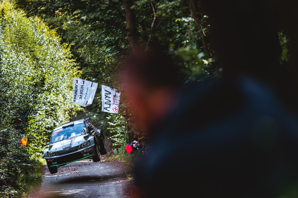 rallyservice_rally_photo64.jpg